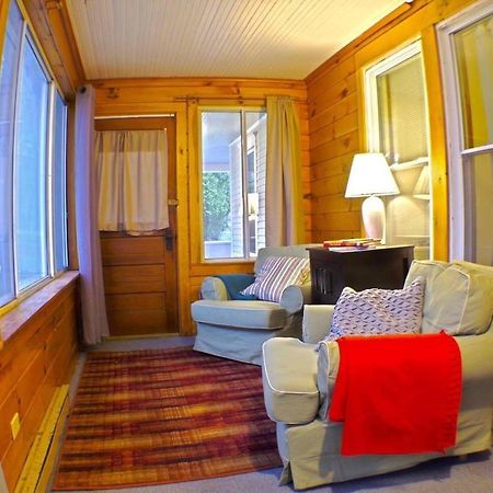 The Craftsman Farmhouse With Modern Flair ベスレヘム エクステリア 写真